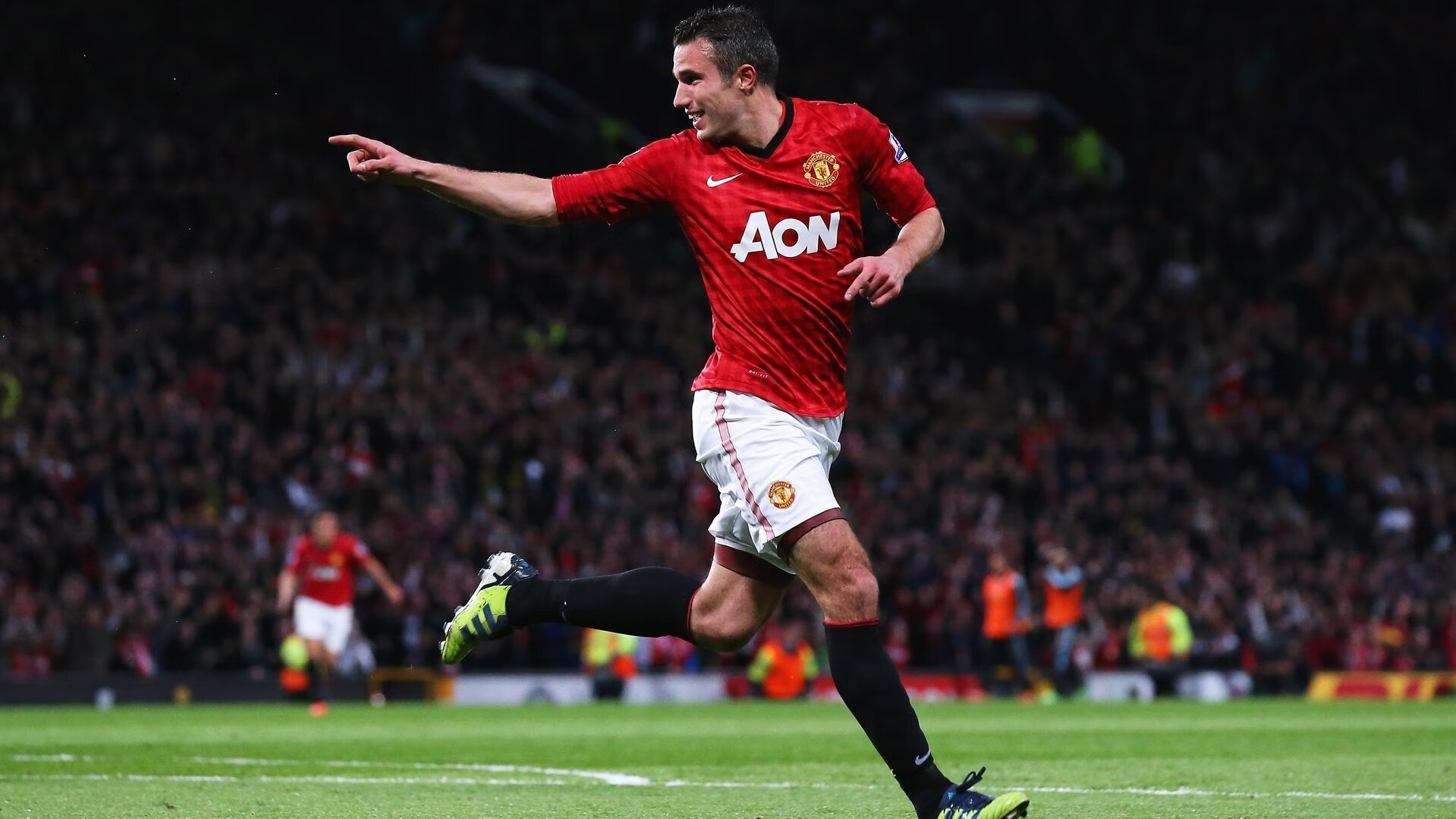 WRC赛段路线揭秘：从山路到海岸线的极限挑战，wrc比赛路面