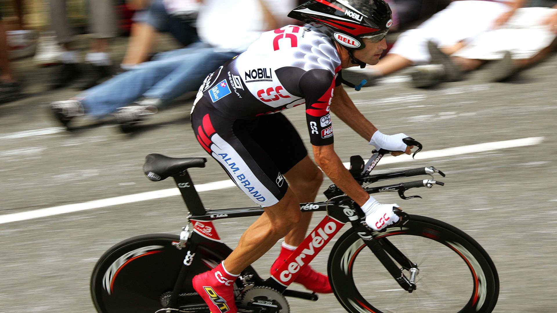 未来战场：智能化裁判、虚拟评论与赛场实时互动引领变革，智能裁判系统